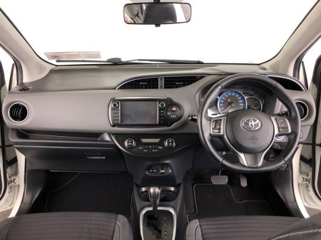 2015 Toyota Yaris - photo 8