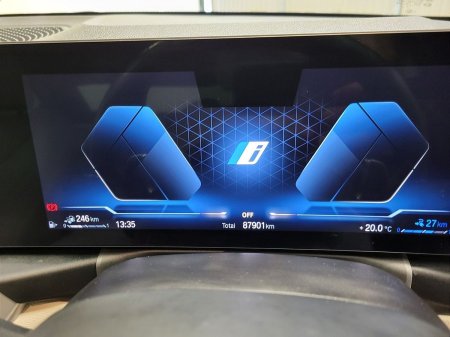 2023 BMW 3-Series - photo 9