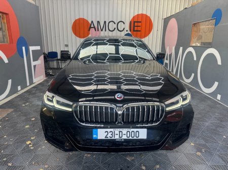 2023 BMW 5-Series - photo 2