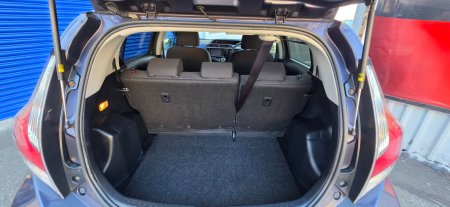 2015 Toyota Aqua - photo 8