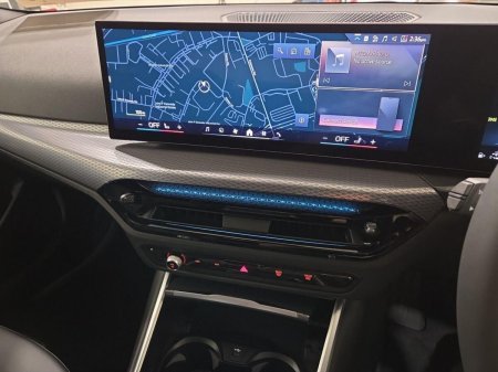 2026 BMW 3-Series - photo 8