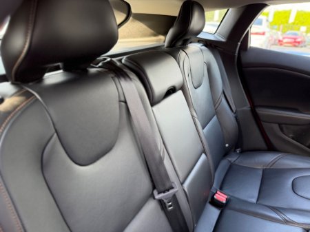2017 Volvo V40 - photo 42