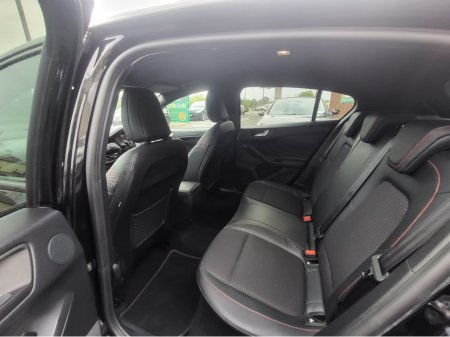 2019 Ford Focus - photo 15