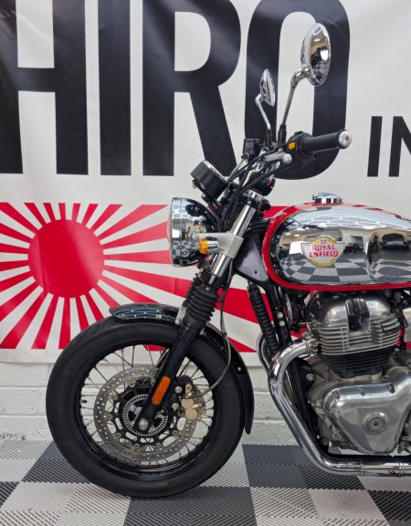 2025 ROYAL ENFIELD Interceptor 650 - photo 2