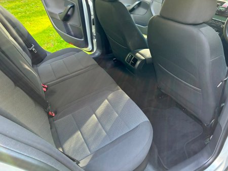2010 Volkswagen Jetta - photo 19