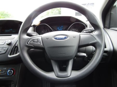 2017 Ford Focus - photo 9