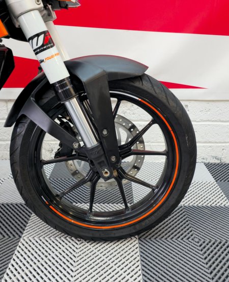 2012 KTM Duke - photo 17