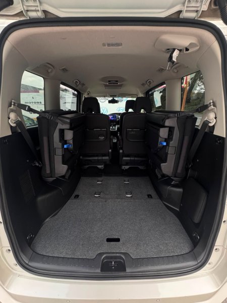 2019 Nissan Serena - photo 13