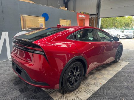 2024 Toyota Prius - photo 3
