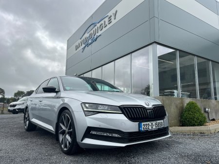 2022 Skoda Superb - photo 2