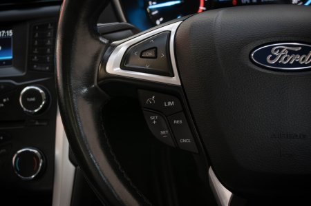 2016 Ford Mondeo - photo 22