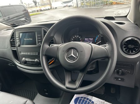 2025 Mercedes-Benz Vito - photo 6