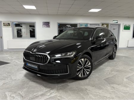 2025 Skoda Superb - photo 2