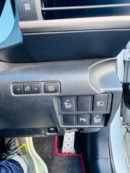 2018 Lexus IS - photo 31