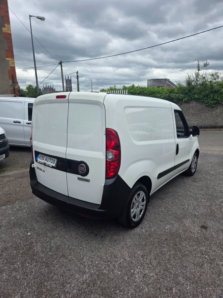 2022 Fiat Doblo - photo 5