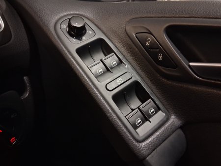 2012 Volkswagen Golf - photo 10