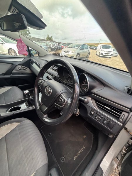 2018 Toyota Avensis - photo 13