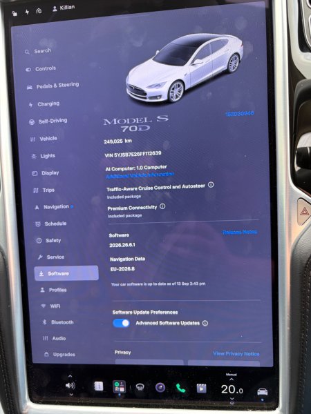 2015 Tesla Model S - photo 23