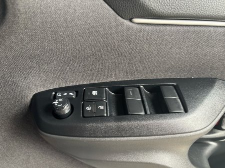 2026 Toyota Yaris Cross - photo 13