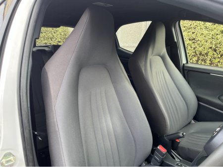 2023 Toyota Yaris - photo 10