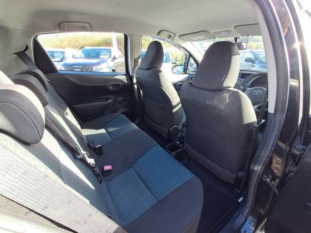 2011 Toyota Yaris - photo 8