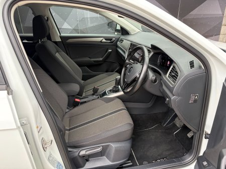 2021 Volkswagen T-Roc - photo 9