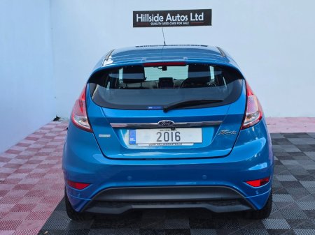 2016 Ford Fiesta - photo 6