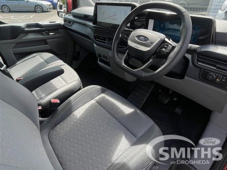 2026 Ford Transit Custom - photo 2