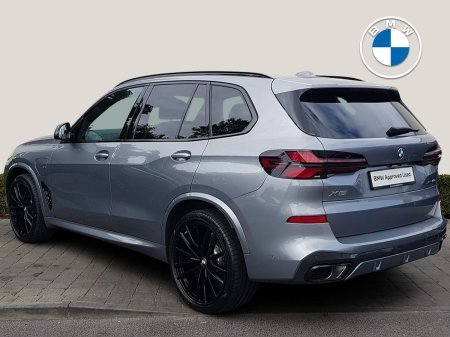 2025 BMW X5 - photo 2