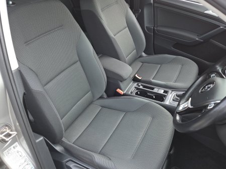2020 Volkswagen Golf - photo 11