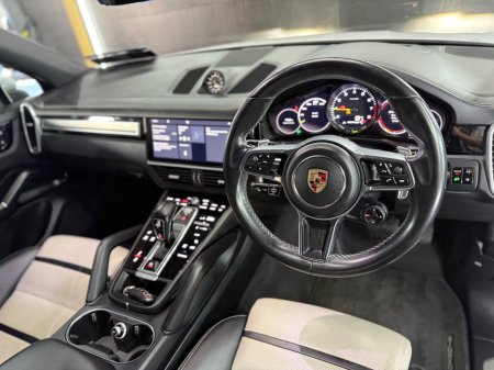 2020 Porsche Cayenne - photo 28