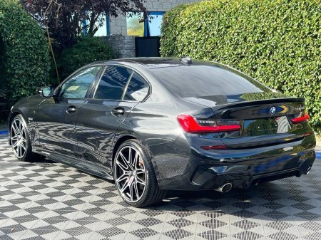 2022 BMW 3-Series - photo 5
