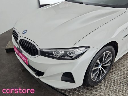 2023 BMW 3-Series - photo 17