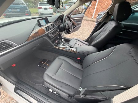 2017 BMW 3-Series - photo 14