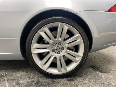 2010 Jaguar XKR - photo 6