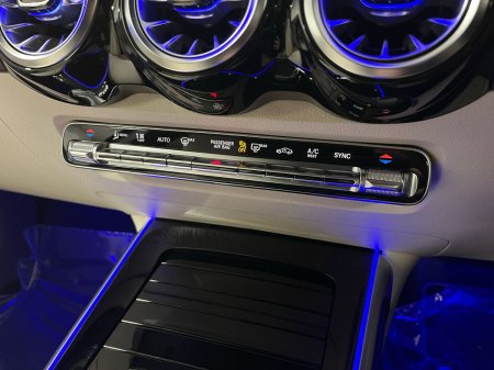 2025 Mercedes-Benz GLB - photo 13