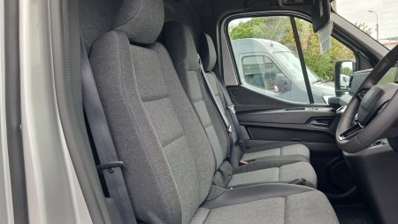 2025 Renault Master - photo 16
