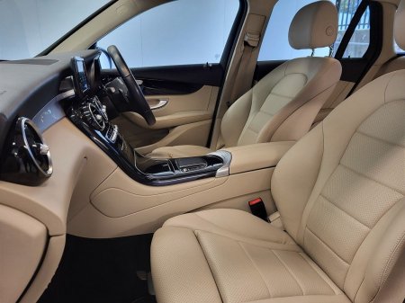 2022 Mercedes-Benz GLC - photo 7