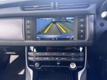 2016 Jaguar XF - photo 10
