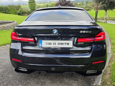 2022 BMW 5-Series - photo 18