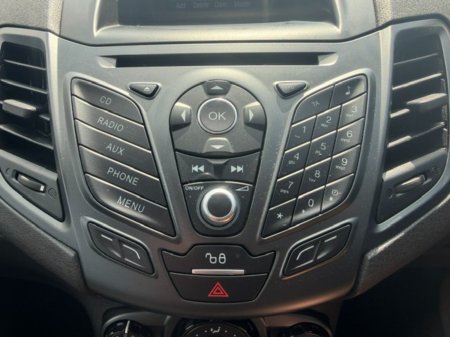 2017 Ford Fiesta - photo 21