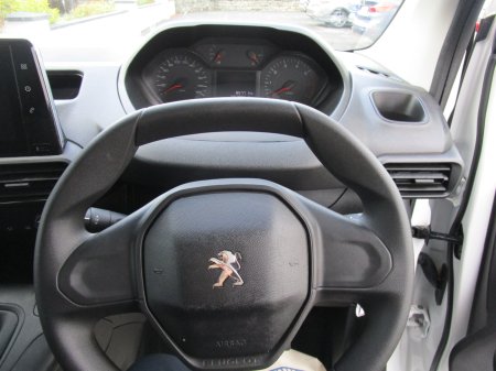 2022 Peugeot Partner - photo 10