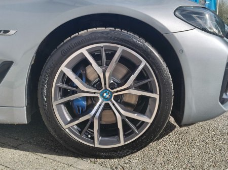 2023 BMW 5-Series - photo 14