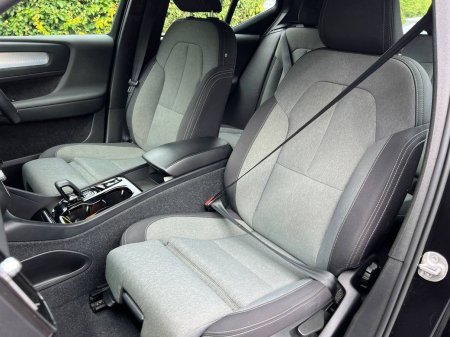 2023 Volvo XC40 - photo 6