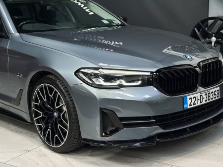 2022 BMW 5-Series - photo 3