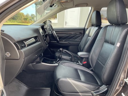2018 Mitsubishi Outlander - photo 16