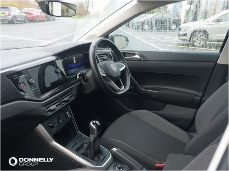 2025 Volkswagen Polo - photo 2