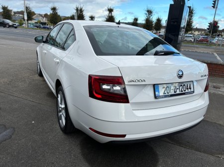 2020 Skoda Octavia - photo 3