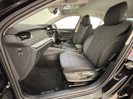 2022 Skoda Octavia - photo 6