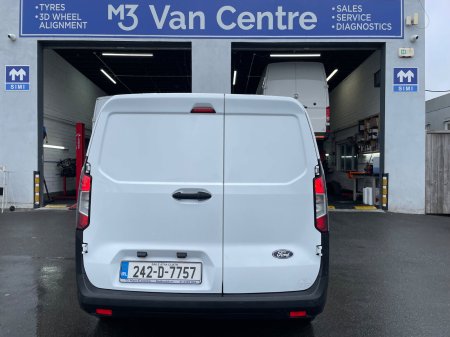 2024 Ford Transit Courier - photo 4